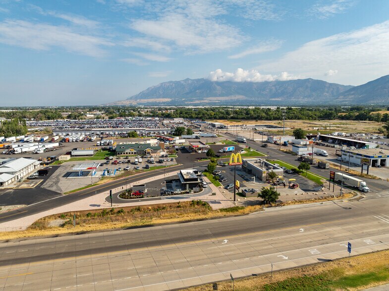 More Photos Of 2087 1100 w, West Haven Fast Food For Sale