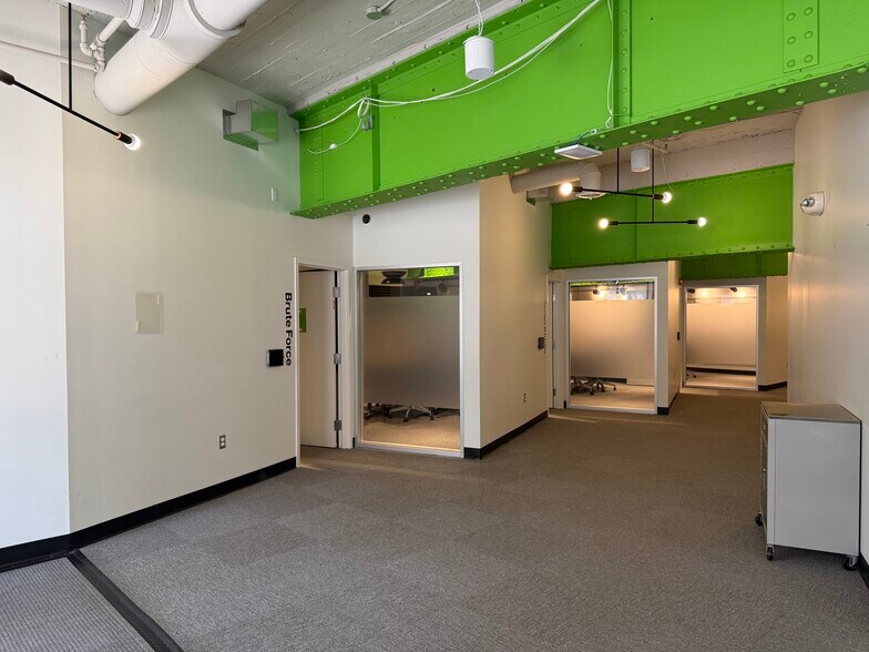 More Photos Of 123 N Ashley St, Ann Arbor Medical For Sale