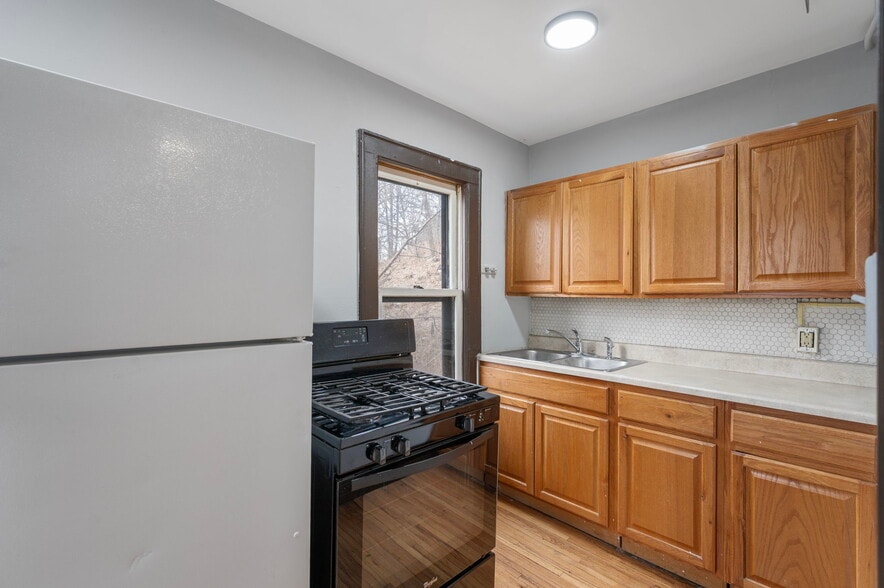 More Photos Of 487 Grand Ave, Saint Paul Apartments For Sale