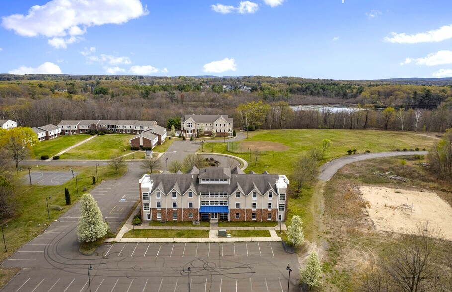 More Photos Of 2279 Mount Vernon Rd, Southington Schools For Sale
