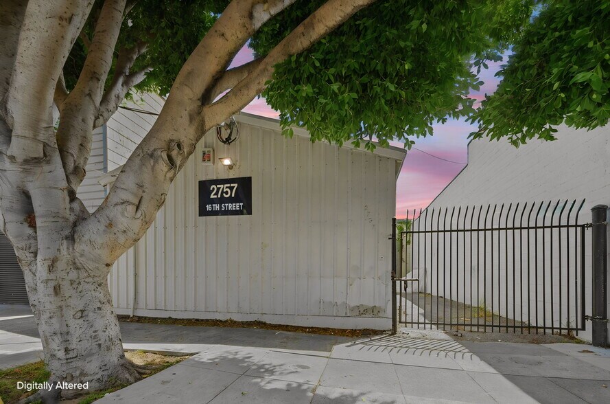 More Photos Of 2757 16th St, San Francisco Warehouse For Lease