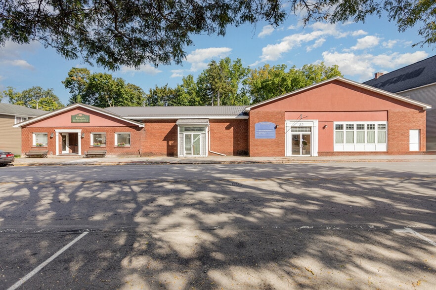 More Photos Of 32 Main St, Scottsville Storefront For Sale