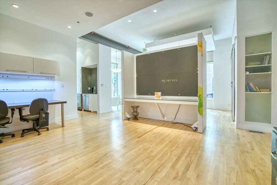 More Photos Of 1114 Neon Forest Cir, Longmont Storefront Retail Residential For Sale