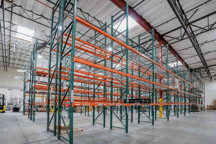 More Photos Of 1900 E Carnegie Ave, Santa Ana Research And Development For Lease