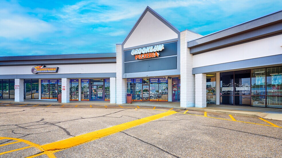 More Photos Of 1109-1195 N Bragg Blvd, Spring Lake Convenience Store For Sale