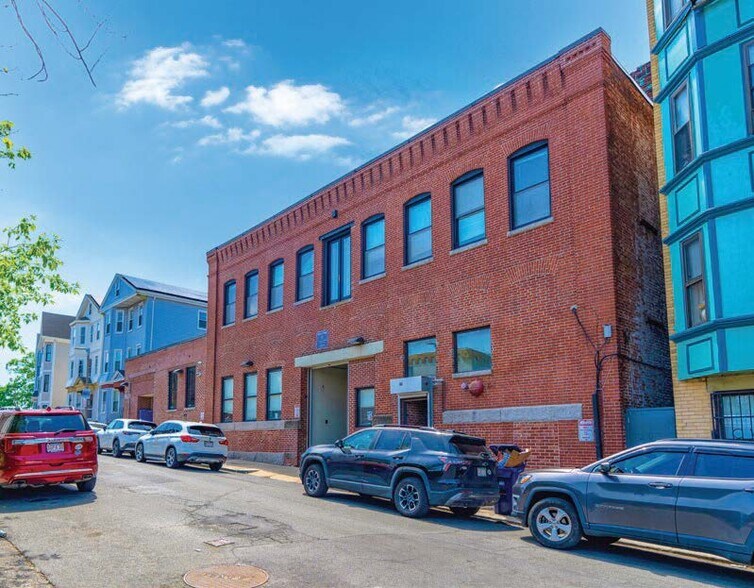 More Photos Of 384 Warren St, Roxbury Storefront For Sale