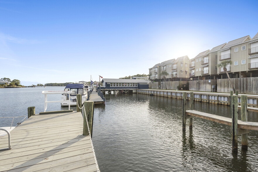 More Photos Of 275 Timber Island Rd, Carrabelle Restaurant For Sale