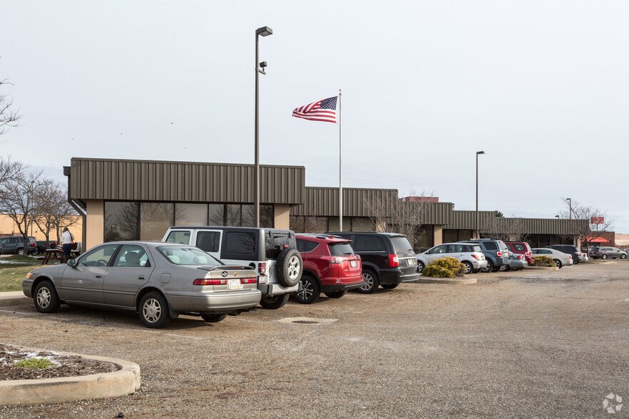 More Photos Of 4895 Dressler Rd, Canton Office For Lease