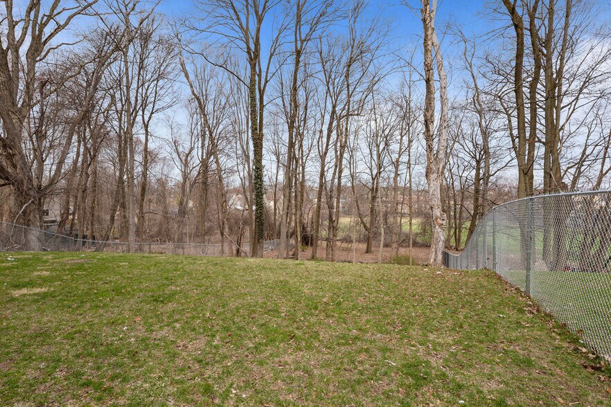 More Photos Of 68 Main St, Monsey Apartments For Sale