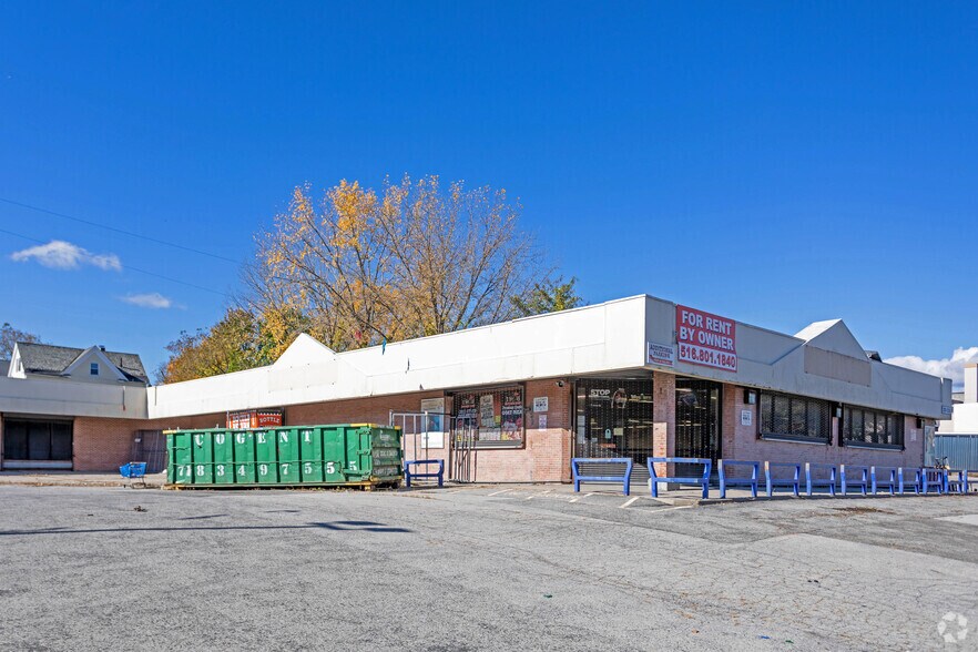 More Photos Of 220-230 S Fulton Ave, Mount Vernon Supermarket For Lease
