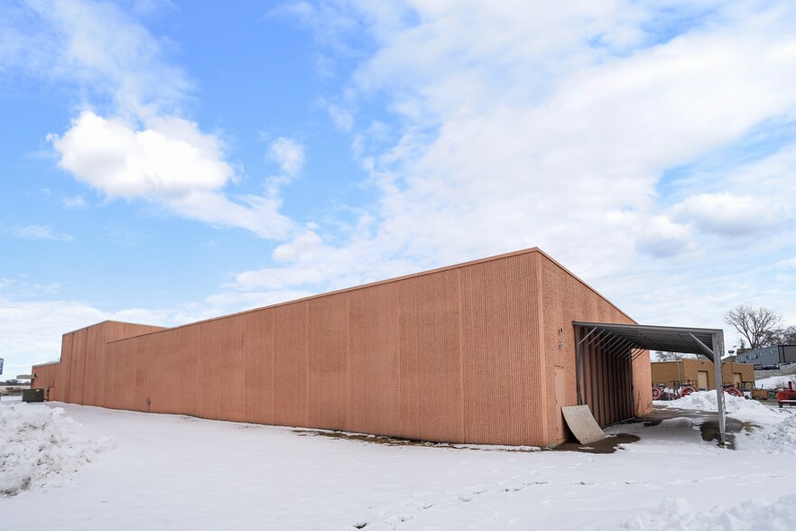 More Photos Of 2401 Highway 13 W, Burnsville Warehouse For Sale