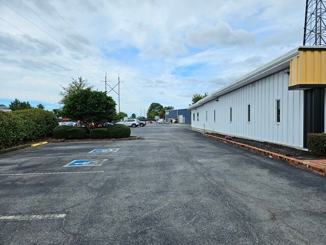 More Photos Of 4991 Banco Rd, North Charleston Office Residential For Lease