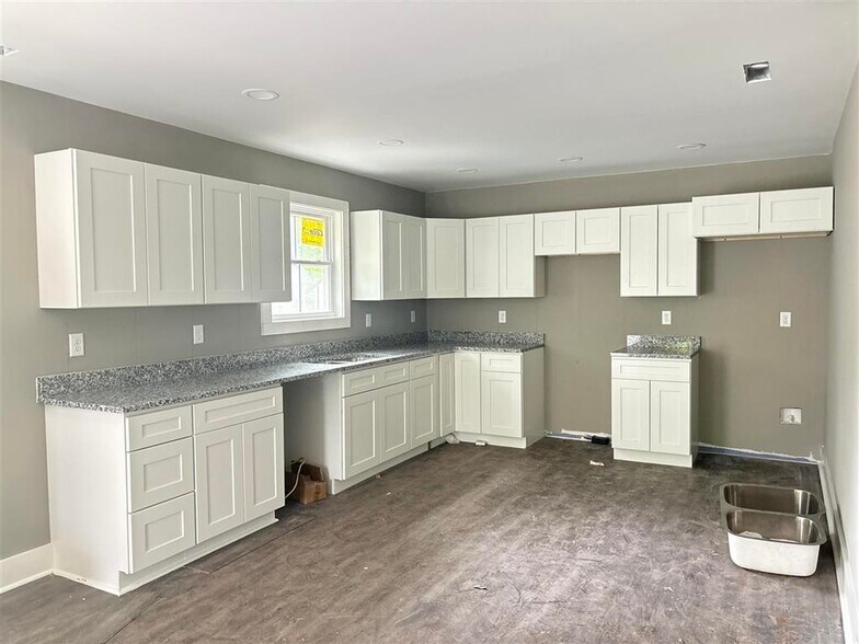 More Photos Of 1344 Park St, Bowling Green Multifamily For Sale