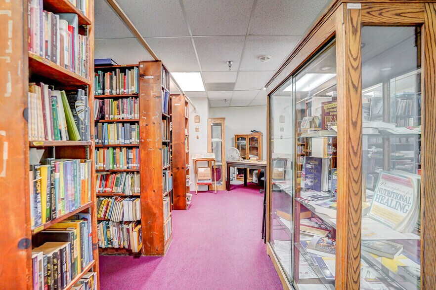 More Photos Of 950 S Central Ave, Compton Schools For Sale