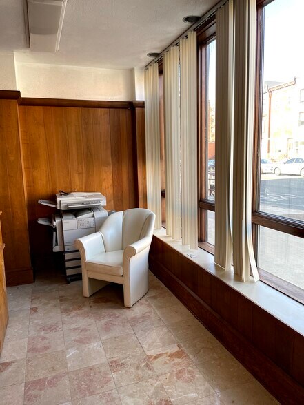 More Photos Of 1301 S Broad St, Philadelphia Office Residential For Lease
