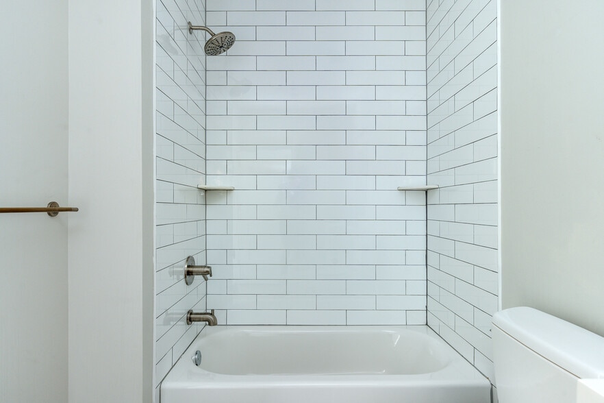 More Photos Of 2616 W Girard Ave, Philadelphia Apartments For Sale