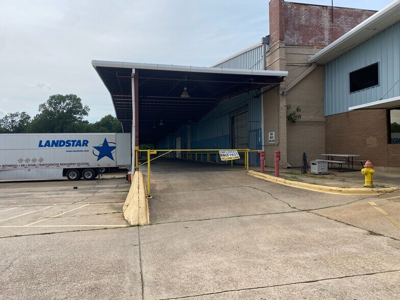 More Photos Of 2391 Levy St, Shreveport Warehouse For Lease