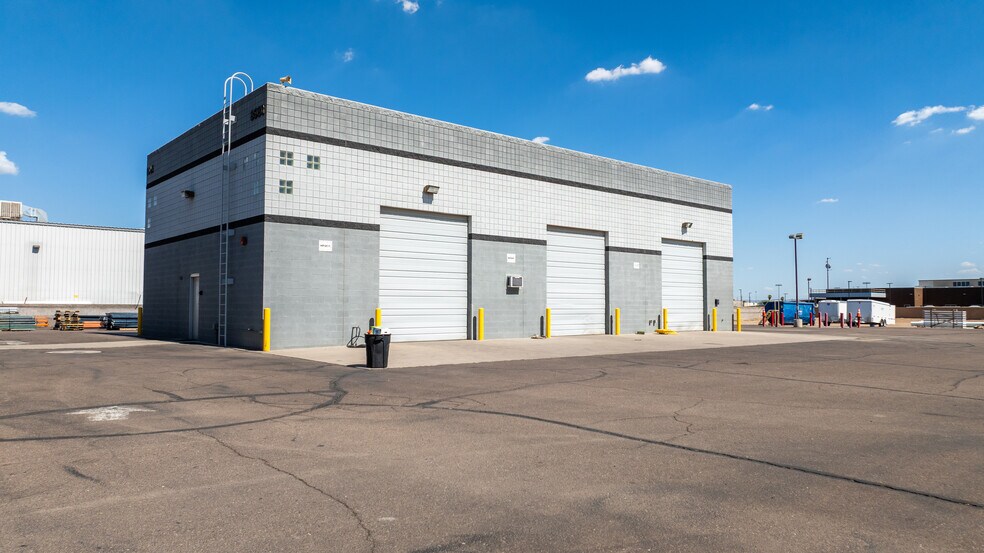 More Photos Of 8079 W Olive Ave, Peoria Light Distribution For Lease
