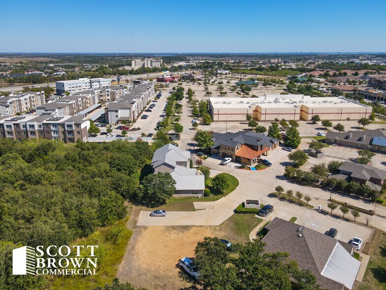 More Photos Of 2717 Wind River Ln, Denton Loft Creative Space For Lease