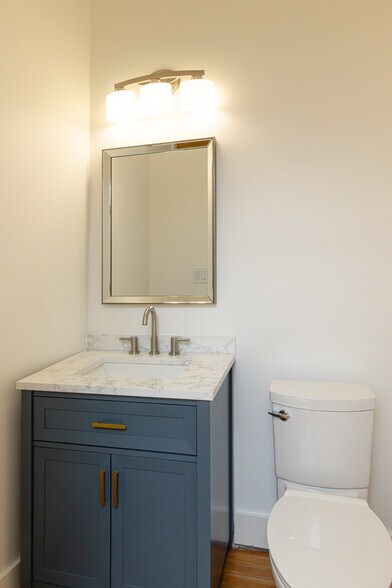 More Photos Of 2142-2144 Gilbert Ave, Cincinnati Office For Lease