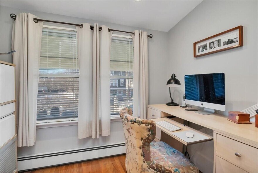 More Photos Of 139 A Bradford St, Provincetown Storefront Retail Residential For Sale