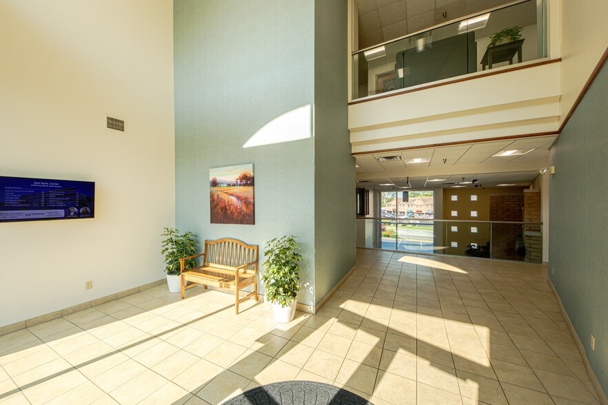 More Photos Of 4790 Red Bank Rd, Cincinnati Office For Lease