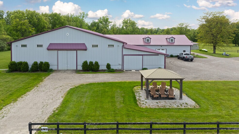 More Photos Of 9317 S Johnstown-Alexandria Rd, Johnstown Horse Stables For Sale