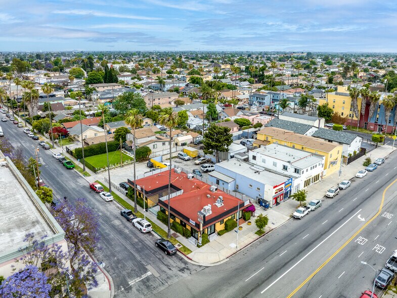 More Photos Of 7700 S Broadway, Los Angeles Office For Sale