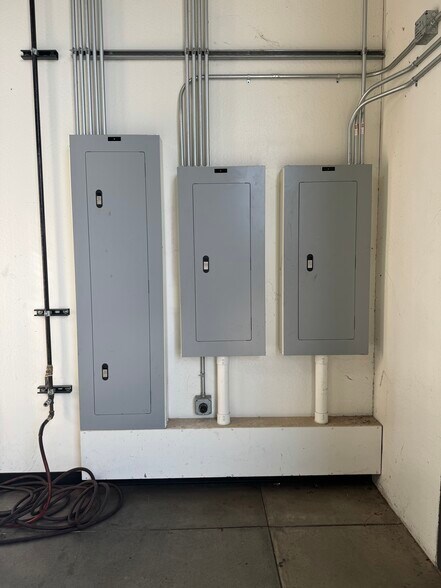 More Photos Of 5335 E Main St, Mesa Manufacturing For Sale