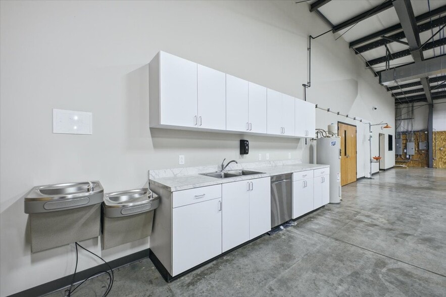 More Photos Of 135 Joshua Ct, Lincolnton Warehouse For Sale