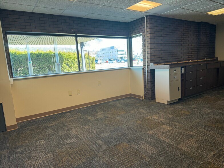 More Photos Of 2755 Plaza Dr, Wausau Bank For Sale