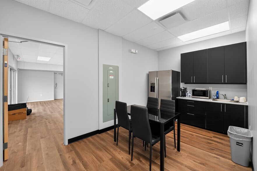 More Photos Of 5234 N Roxboro Rd, Durham Freestanding For Lease
