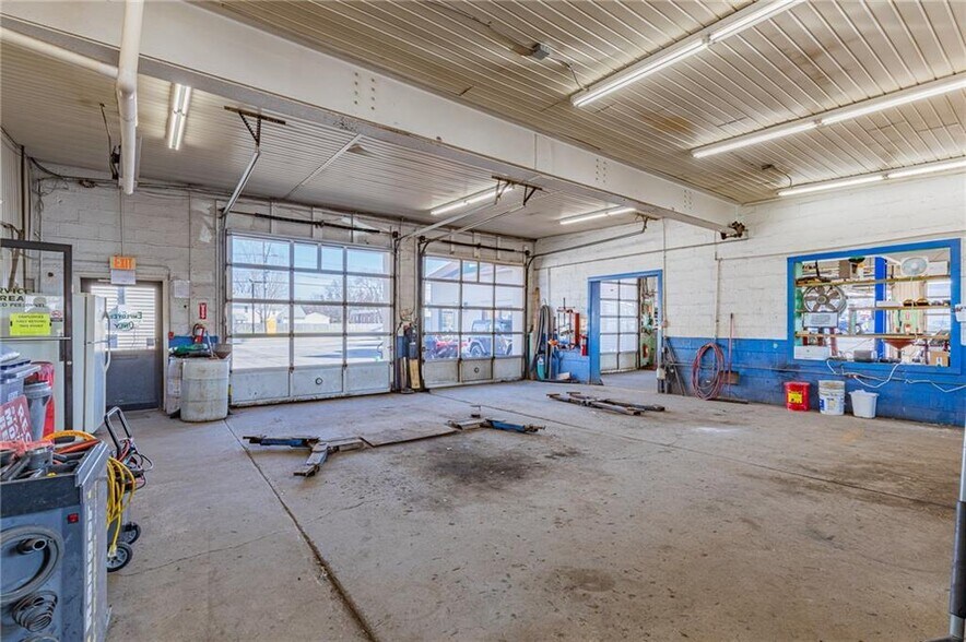 More Photos Of 4577 S Lake Rd, Brockport Auto Dealership For Sale