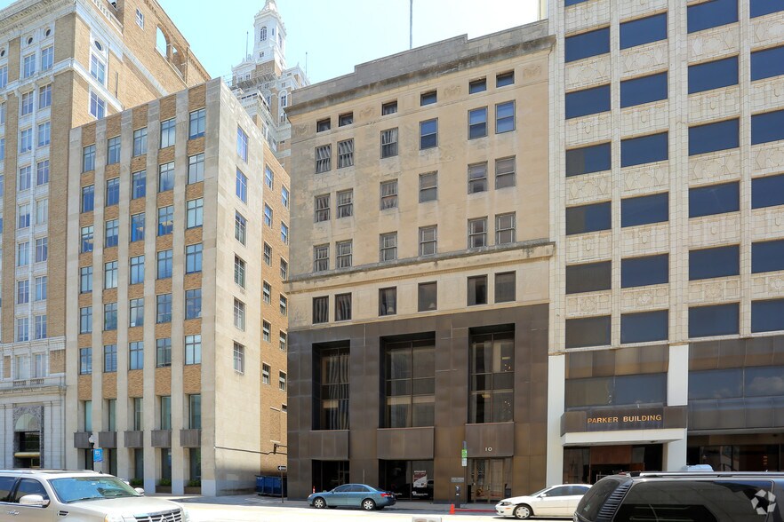 More Photos Of 10 E 3rd St, Tulsa Office For Sale