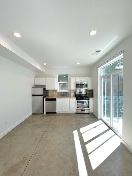 More Photos Of 446 Roberts St, Reno Multifamily For Sale