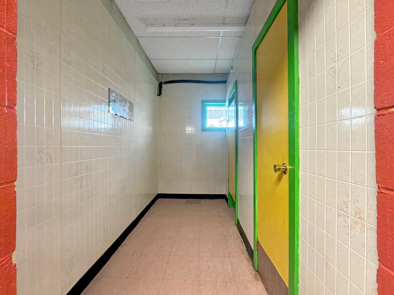 More Photos Of 18 Access Hwy, Caribou Sports And Entertainment For Sale