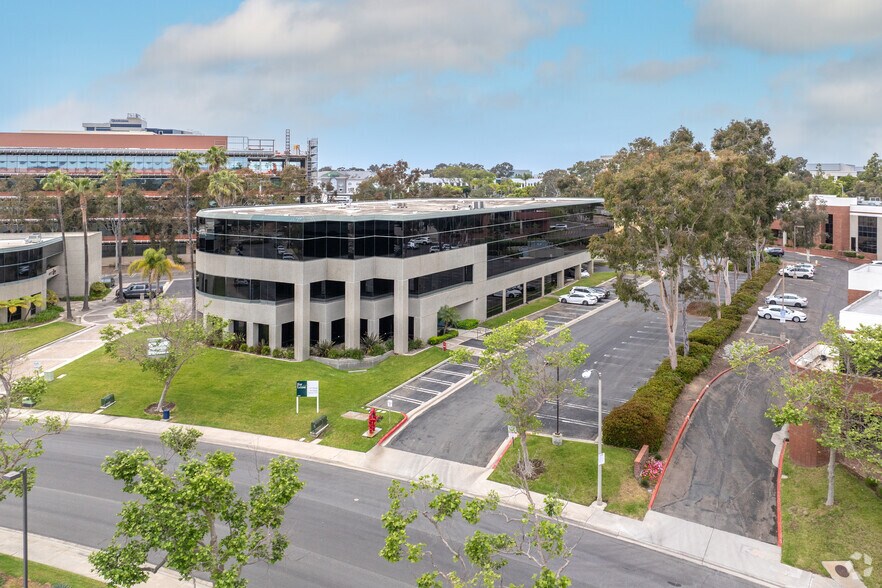 More Photos Of 6020 Cornerstone Ct W, San Diego Office For Sale