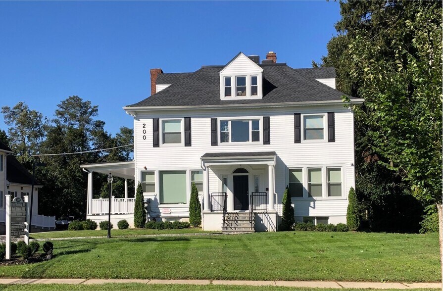 More Photos Of 200 Maple Ave, Red Bank Office For Lease