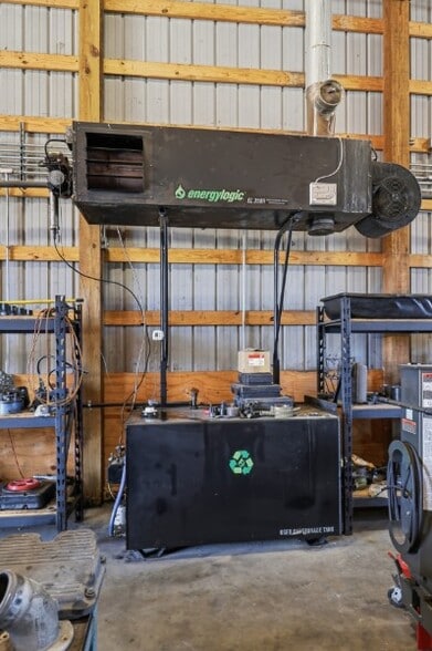 More Photos Of 1018 Abiff Rd, Bon Aqua Service For Sale