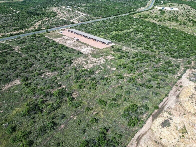 More Photos Of 1432 FM 1929, Voss Trailer Camper Park For Sale