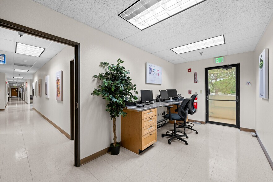 More Photos Of 5861 N Tennyson St, Arvada Warehouse For Sale