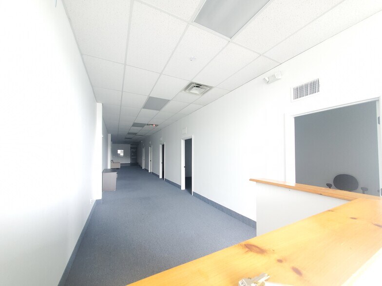 More Photos Of 4830-4848 Sunrise Hwy, Sayville Unknown For Lease