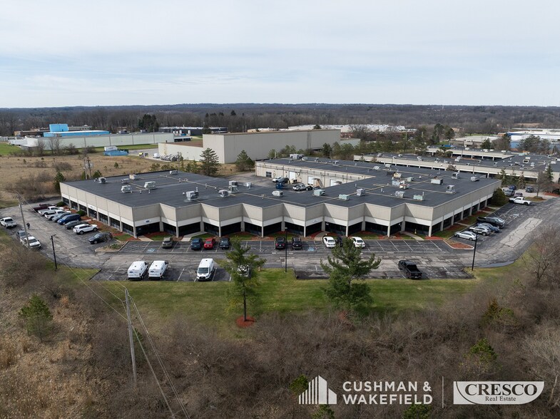 More Photos Of 9700 Rockside Rd, Valley View Unknown For Lease