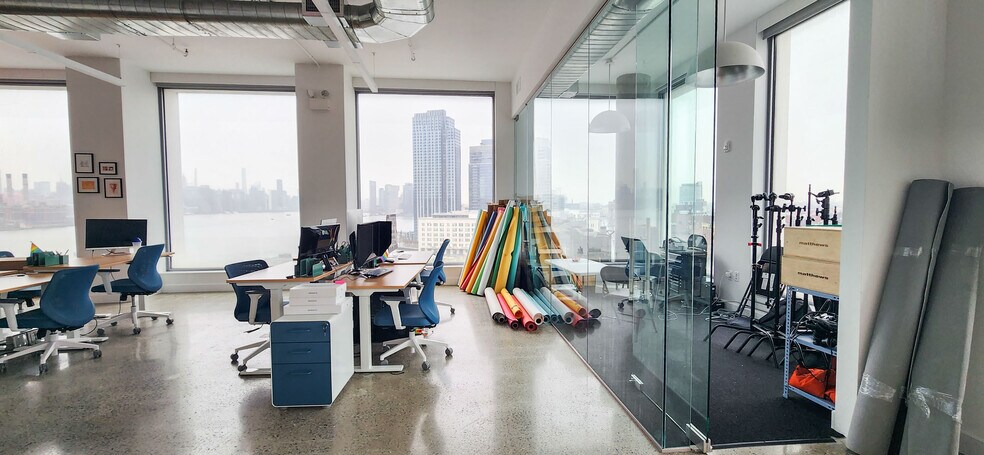 More Photos Of 10 Grand St, Brooklyn Office For Lease
