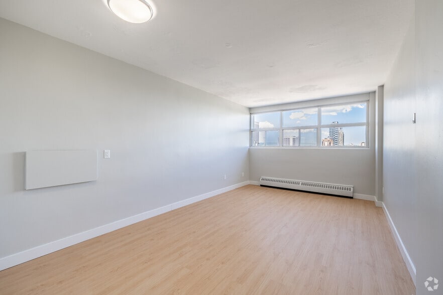 More Photos Of 1161-1171 Wellington St, Ottawa Apartments For Lease