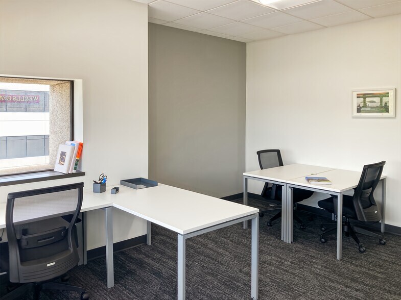 More Photos Of 500 S Main St, Burlington Coworking Space