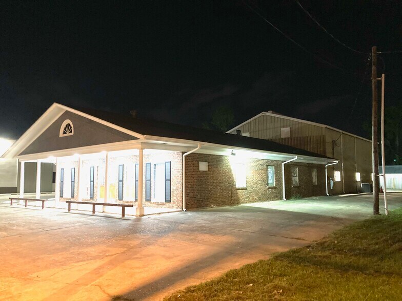 More Photos Of 622 E Prien Lake Rd, Lake Charles Light Manufacturing For Lease