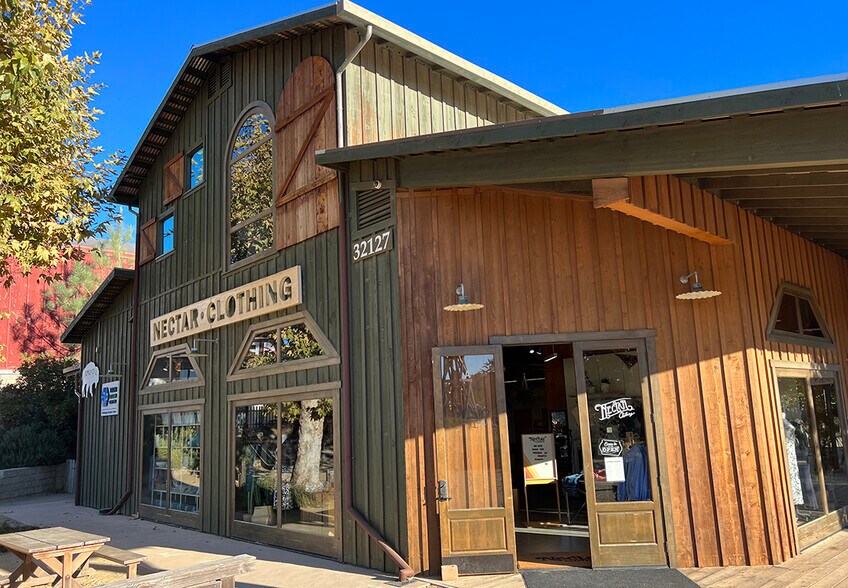 More Photos Of 32115 Hwy 79 S, Temecula Unknown For Lease