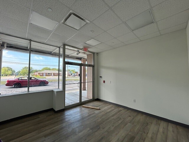 More Photos Of 3311 Oberlin Ave, Lorain Unknown For Lease