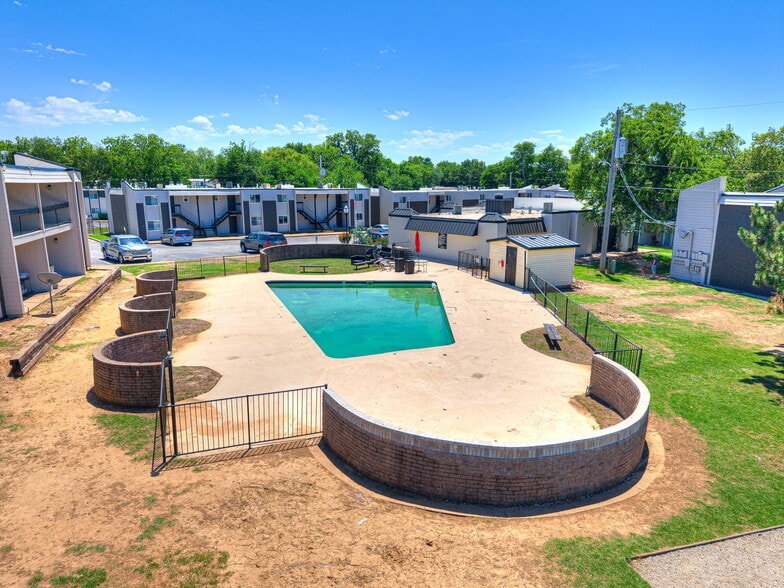 More Photos Of 11107 E Brady St, Tulsa Apartments For Sale